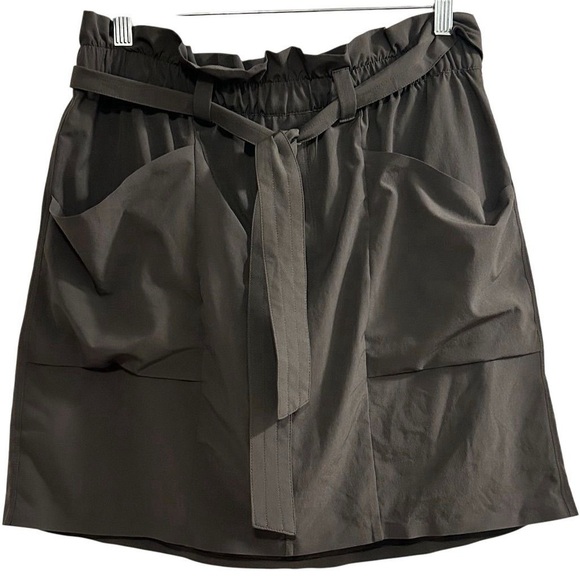 Athleta Women's dark grey/Black Belted paper bag Skyline Skort Size 8T Pockets - Picture 1 of 9